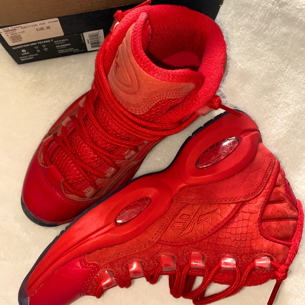 Reebok Teyana Taylors RED MID